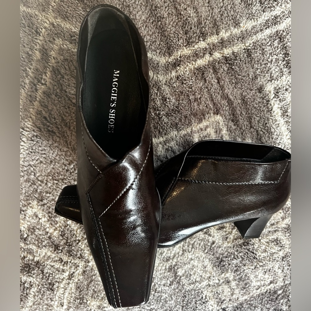 Vintage Deadstock 90s Maggie's Shoes Italian Black Leather Square Toe Pumps 37